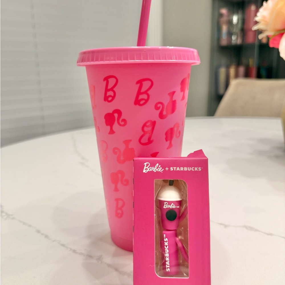 Barbie x Starbucks isTumbler and topper set 💕